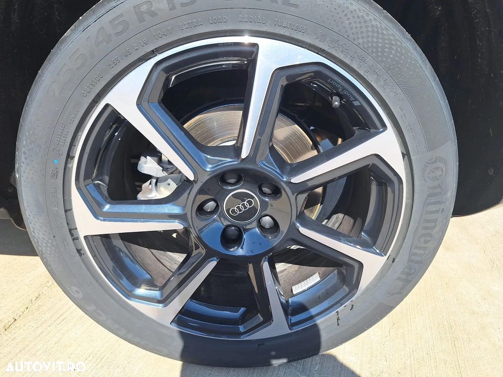 Audi Q3 2.0 40 TDI quattro S tronic S Line - 7