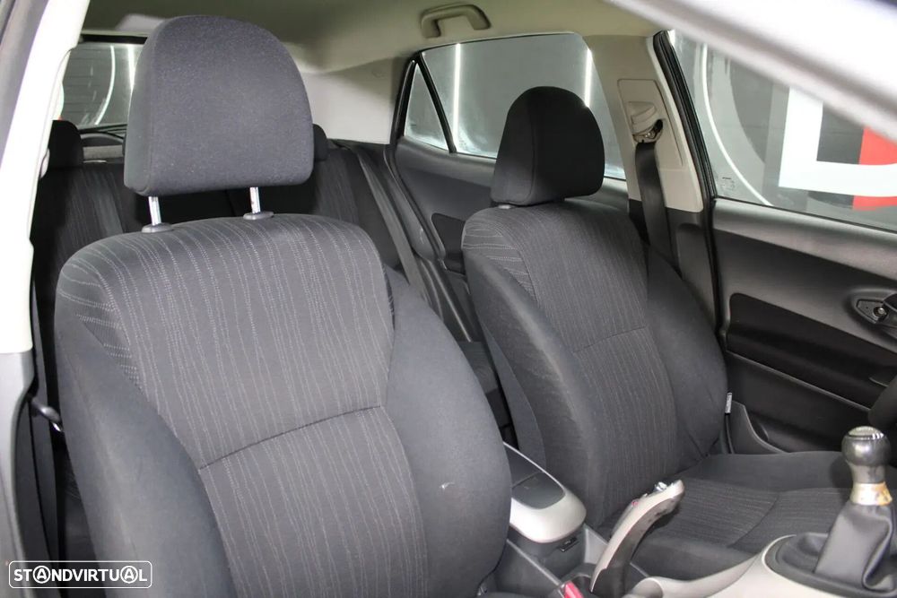 Toyota Auris - 16
