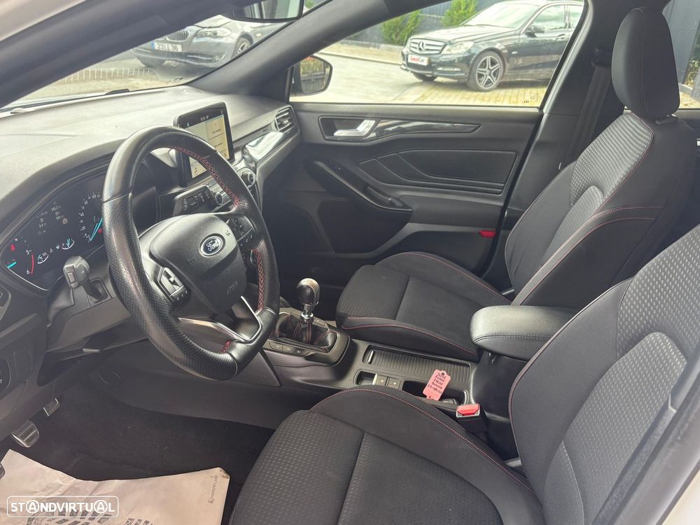 Ford Focus SW 1.5 TDCi ST-Line - 24