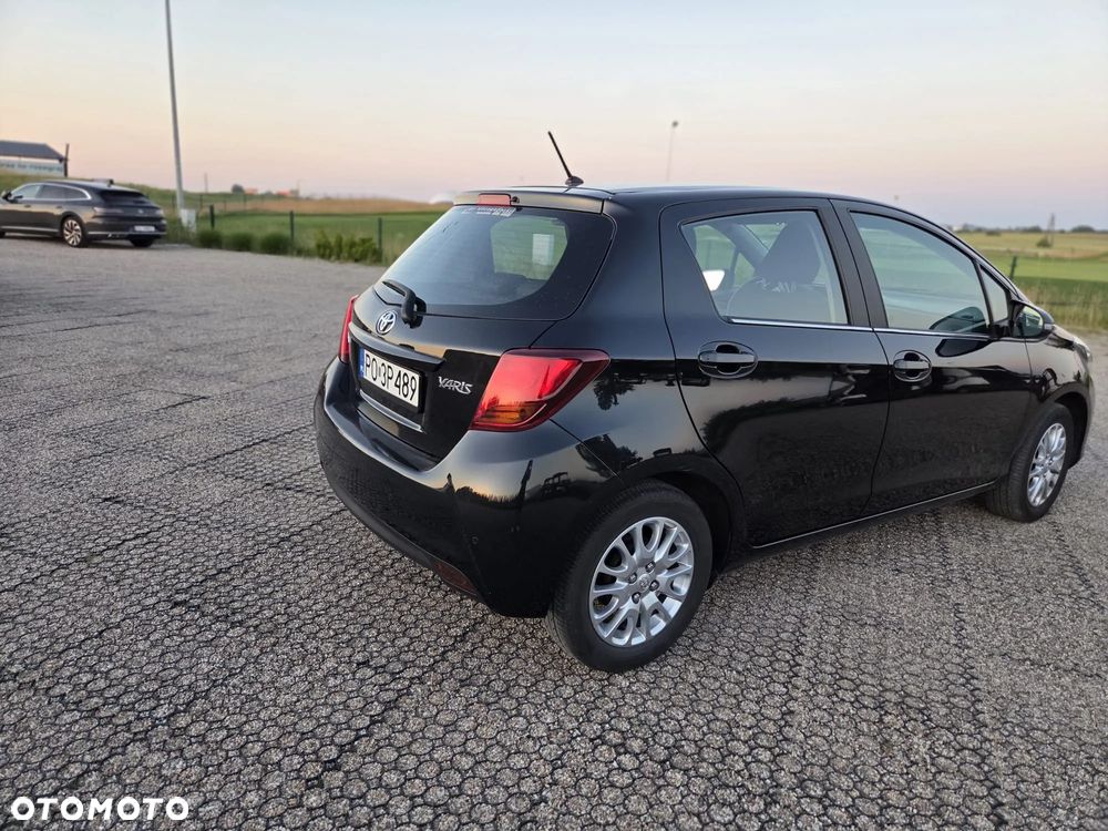 Toyota Yaris 1.33 Premium - 5