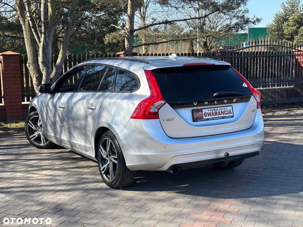 Volvo V60 D2 Drive-E Kinetic - 11