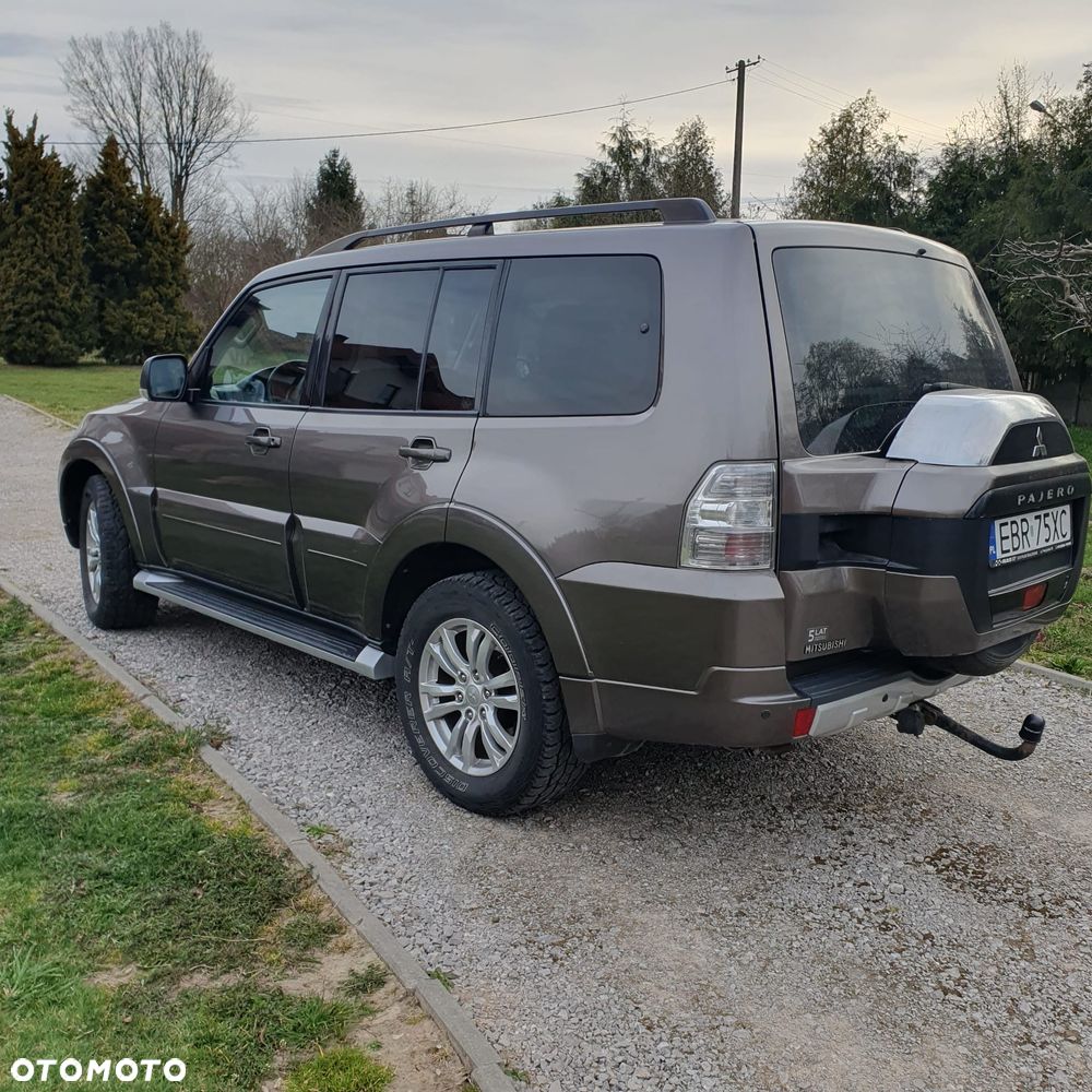Mitsubishi Pajero - 7