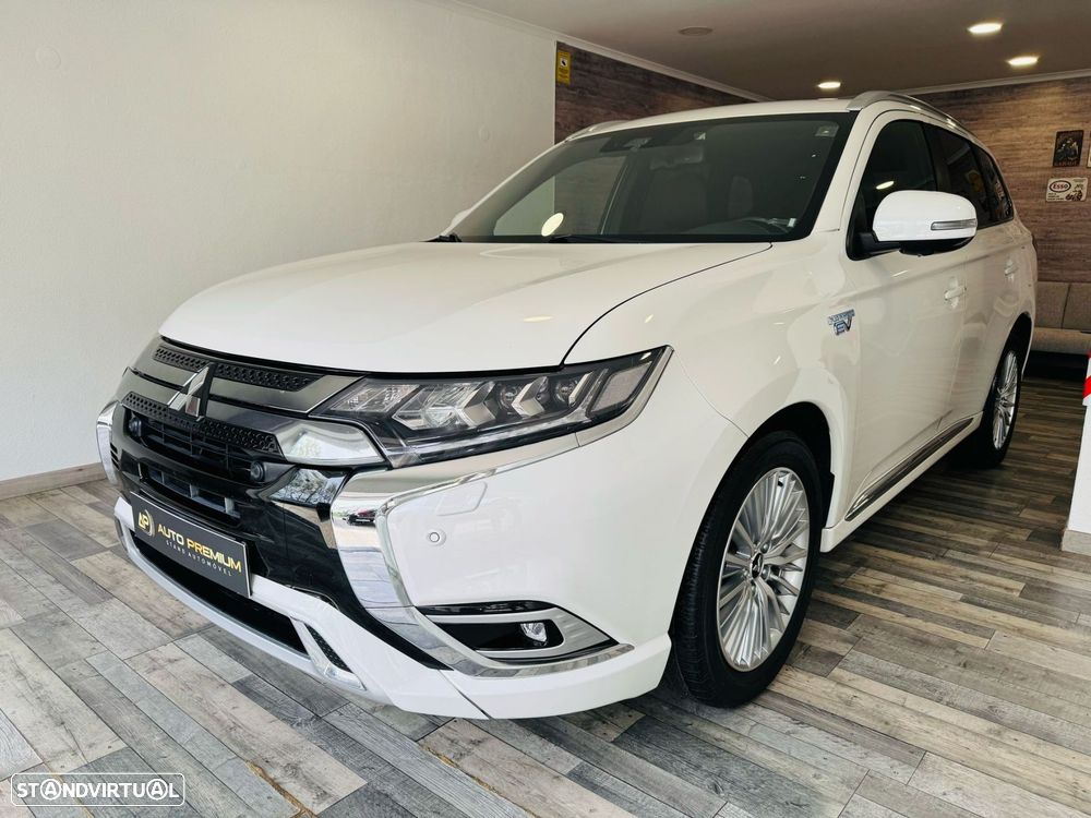 Mitsubishi Outlander 2.4 Instyle - 4