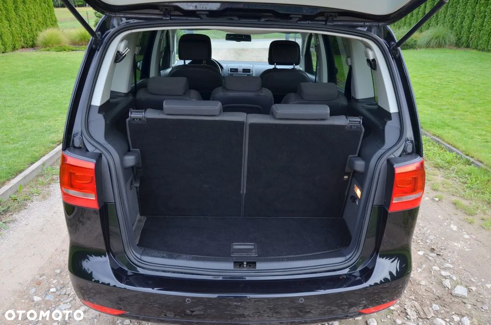 Volkswagen Touran 1.4 TSI MATCH - 16