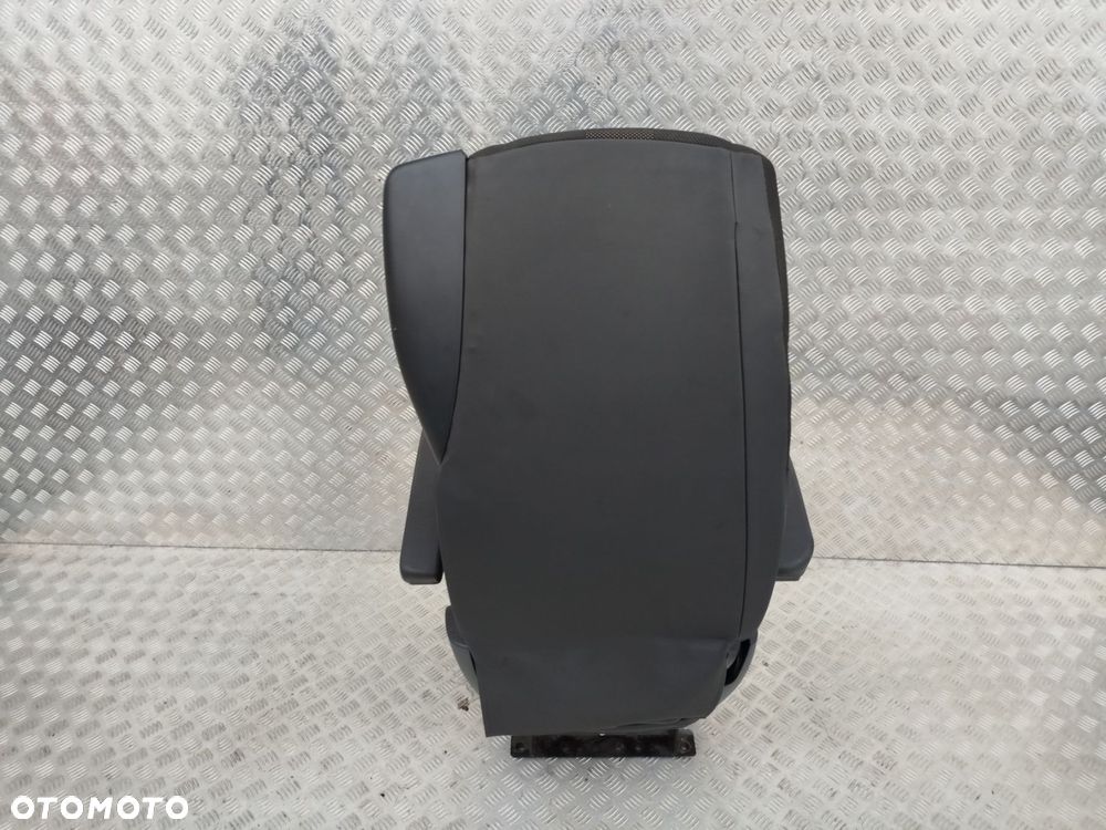 FOTEL KIEROWCY DAF NGD XF XG XG+ - 4