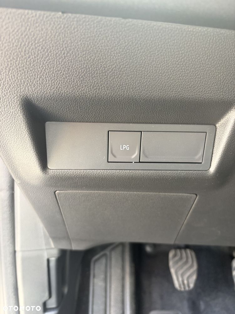 Renault Captur - 22