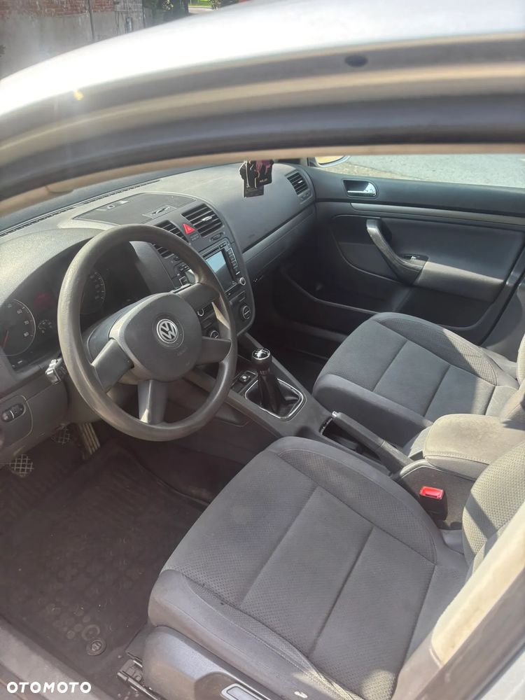 Volkswagen Golf 1.6 Comfortline - 14