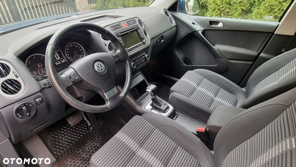 Volkswagen Tiguan - 12