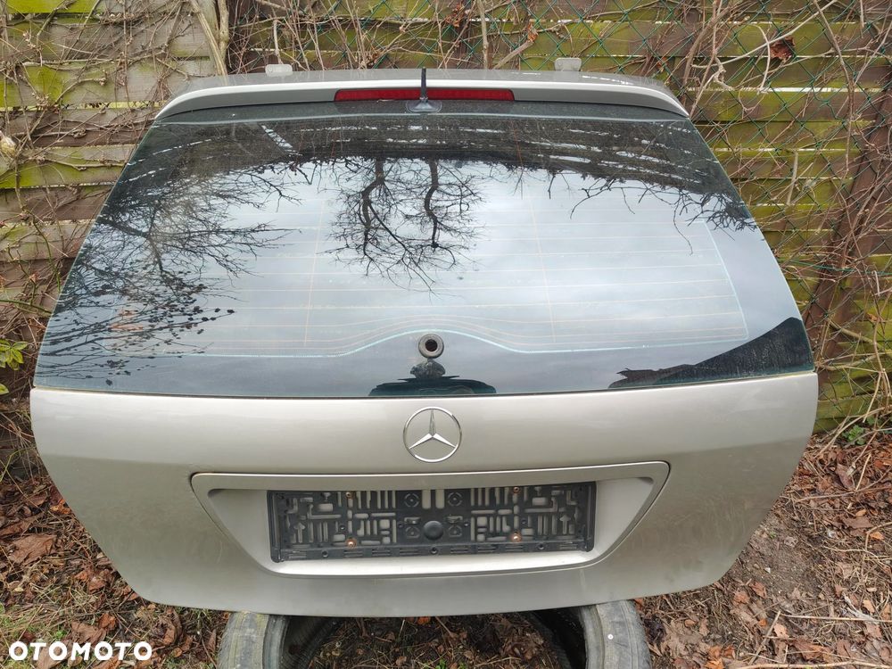 MERCEDES W203 Kombi Klapa Tylna Kombi 723 Zielona Szyba - 3