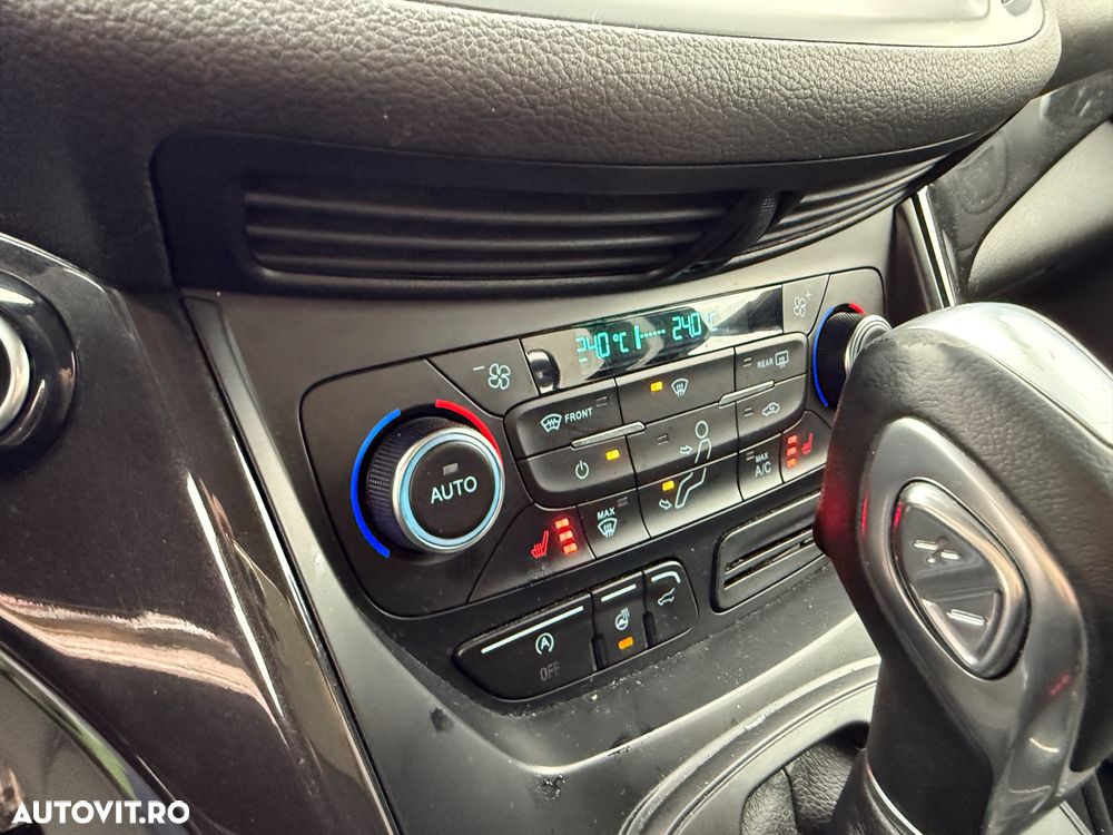 Ford Kuga 2.0 TDCi 4WD Powershift Titanium - 5