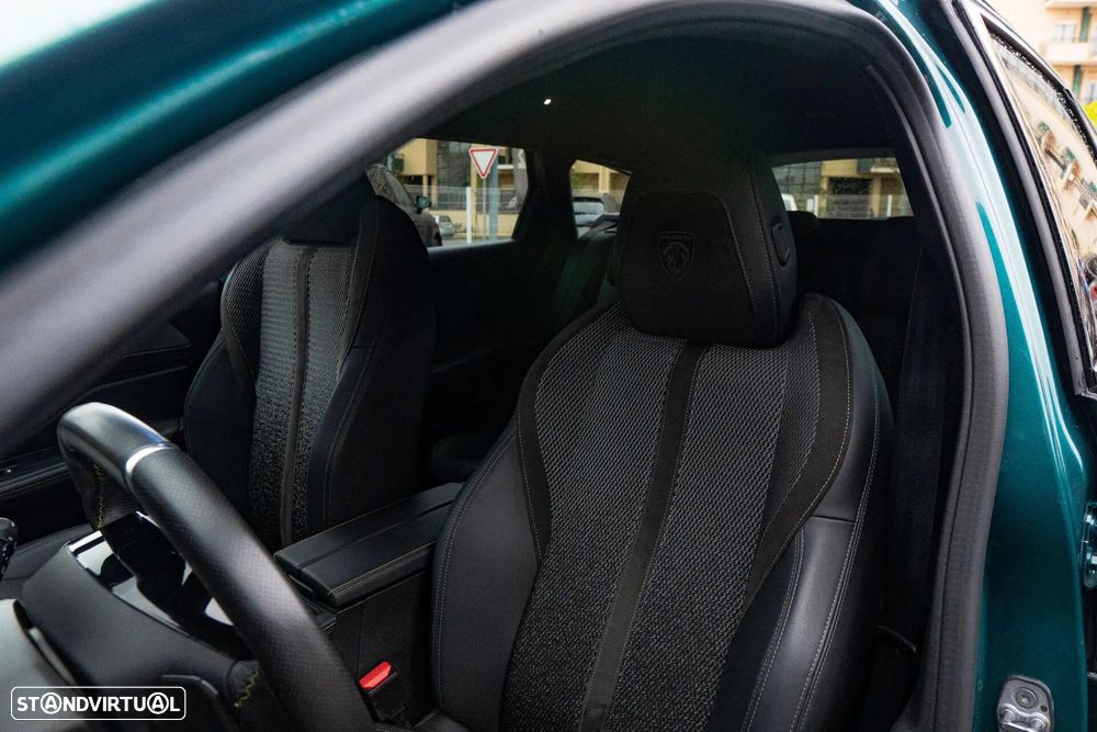 Peugeot 308 SW BlueHDi 130 EAT8 GT EXCLUSIVE - 31