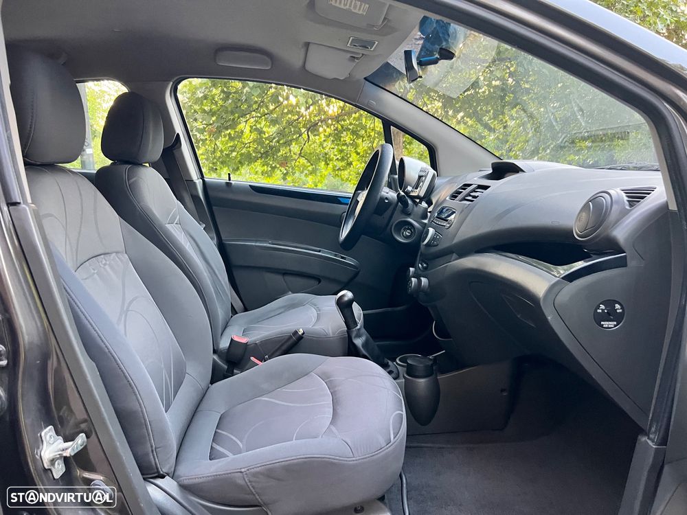 Chevrolet Spark 1.0 LS - 9
