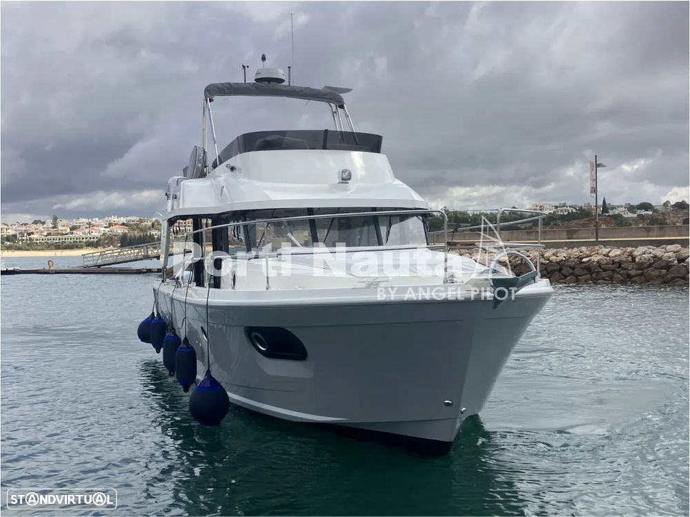 Beneteau Swift Trawler 35 - 2