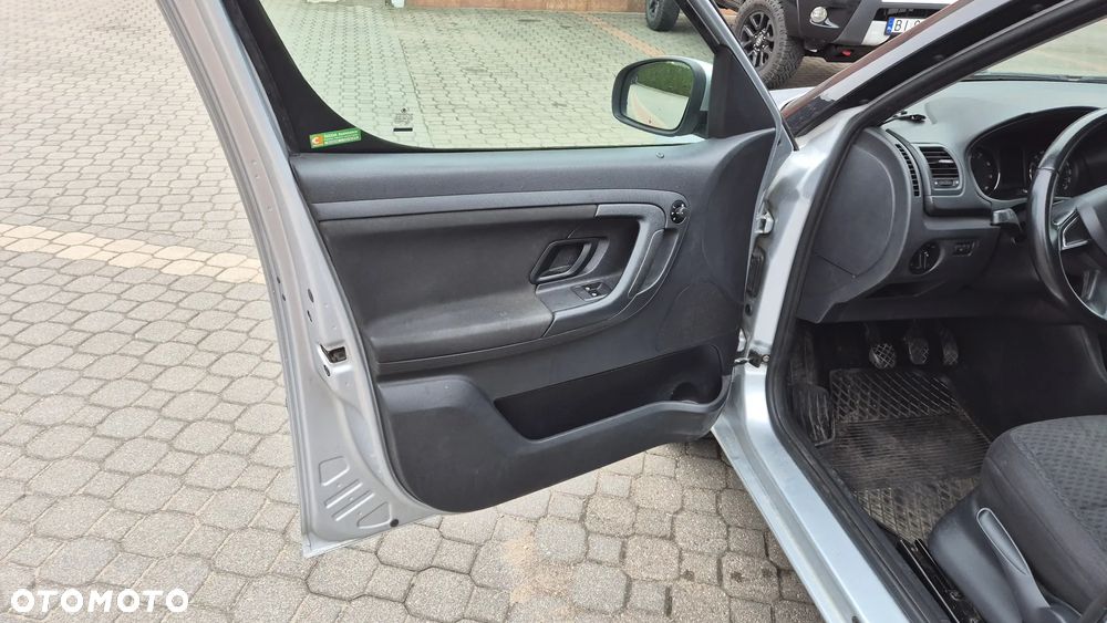 Skoda Roomster 1.4 16V Ambition - 13