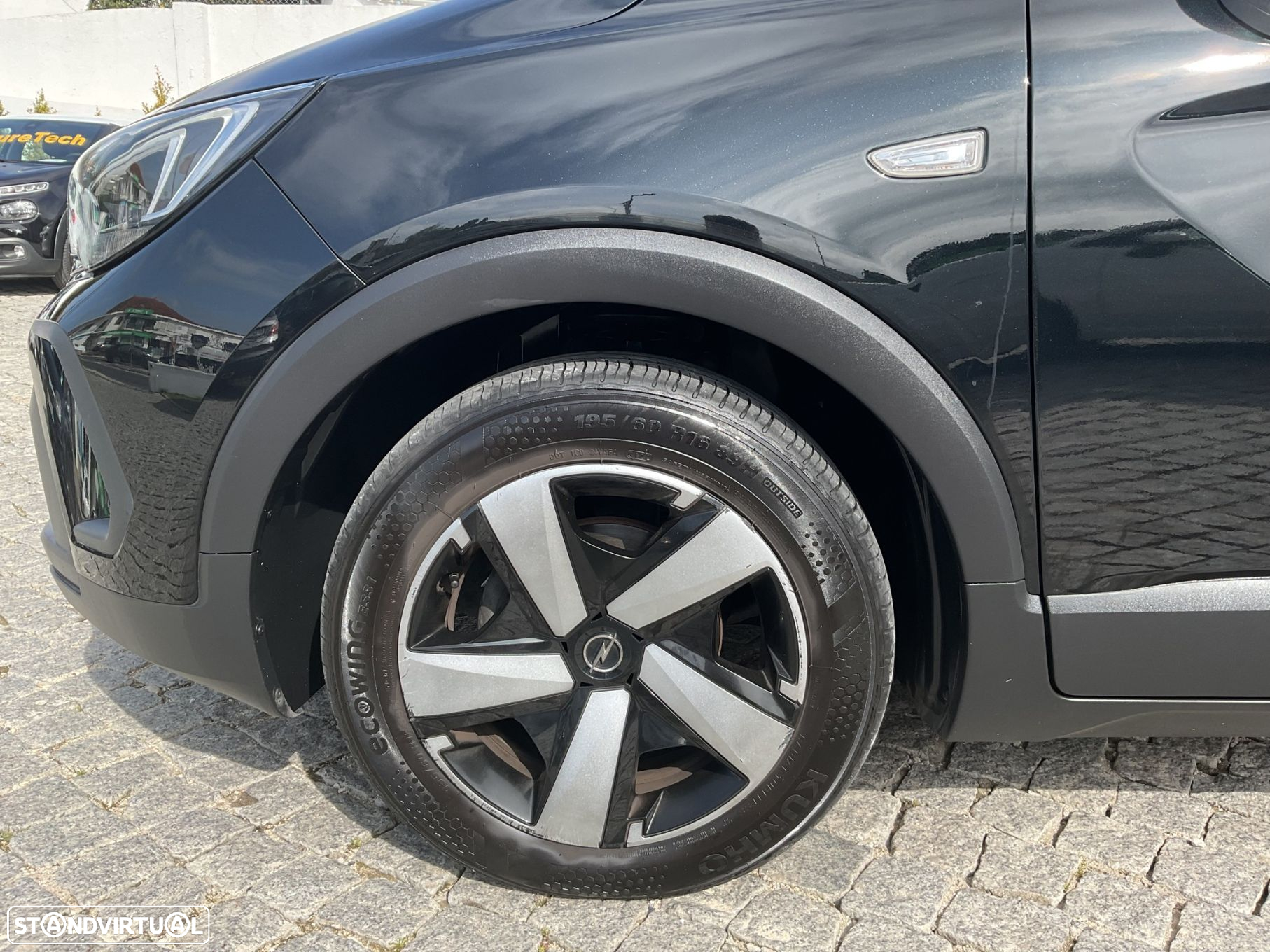 Opel Crossland X 1.2 Business Edition - 25