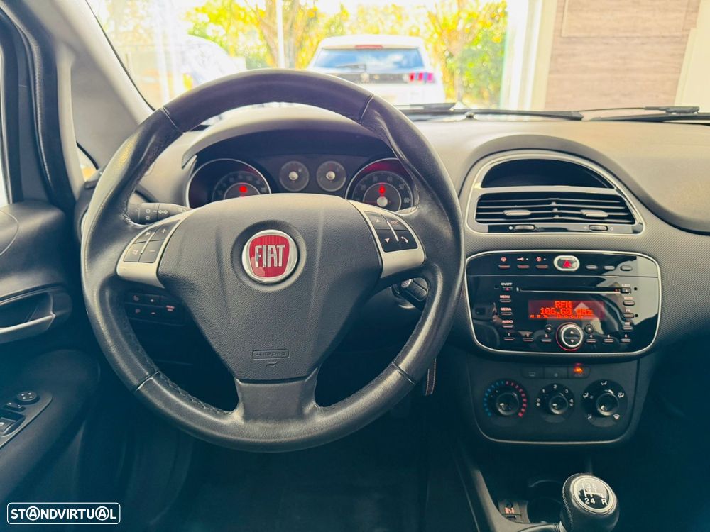 Fiat Punto 1.2 Lounge S&S - 11