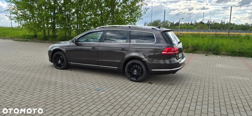 Volkswagen Passat 1.6 TDI Comfortline - 10