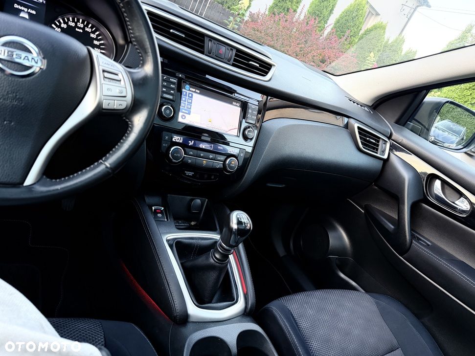 Nissan Qashqai 1.2 DIG-T Tekna EU6 - 9