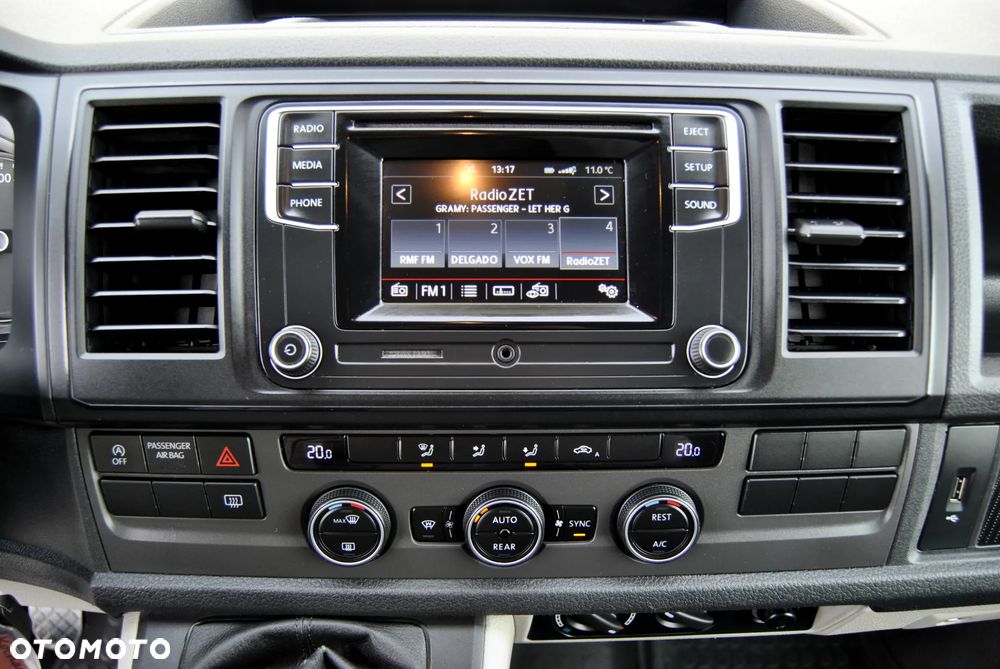 Volkswagen Caravelle L1 Comfortline Mixt - 28