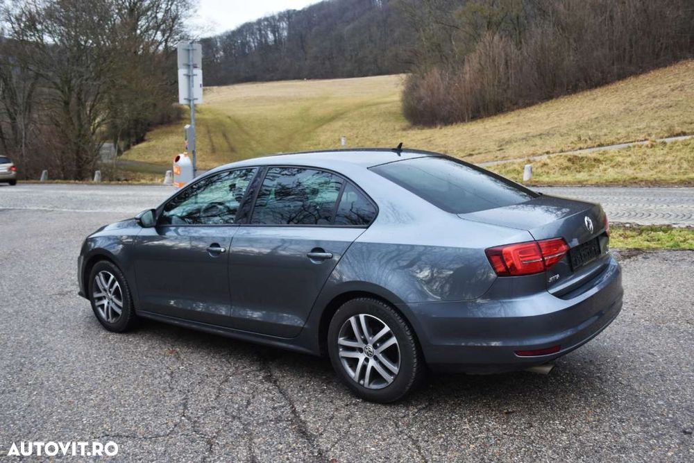 Volkswagen Jetta 1.4 TSI Comfortline - 2