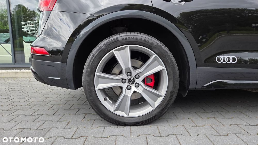 Audi Q5 55 TFSIe quattro S tronic S line - 33