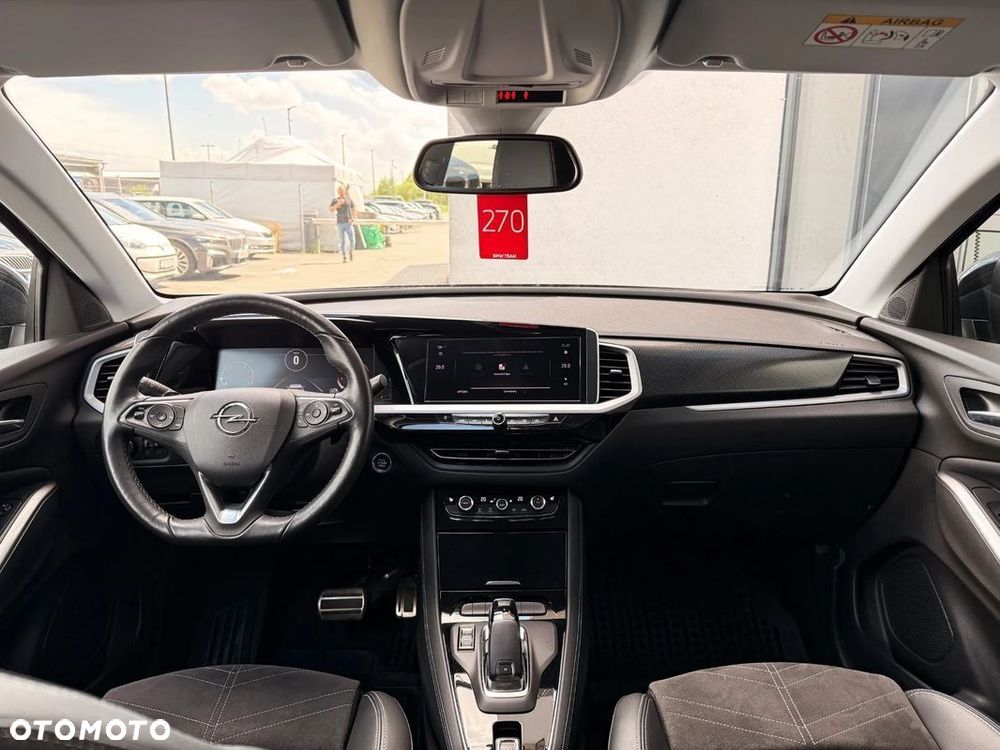 Opel Grandland 1.2 T GS S&S - 11