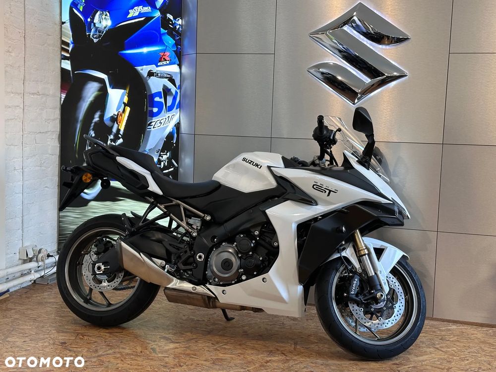 Suzuki GSX - 5