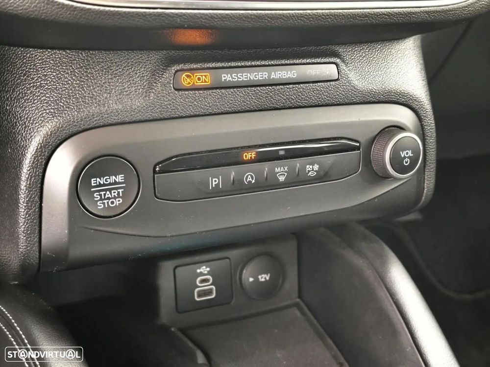Ford Focus 1.5 EcoBlue S&S Aut. ACTIVE X - 8