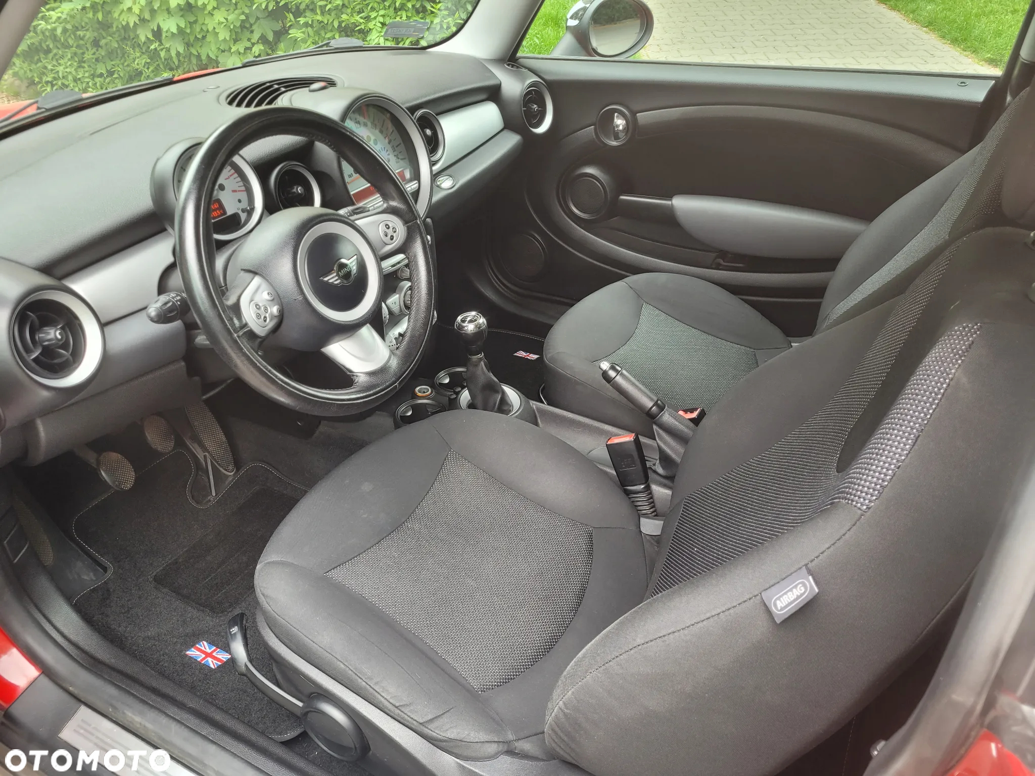 MINI ONE Standard - 9