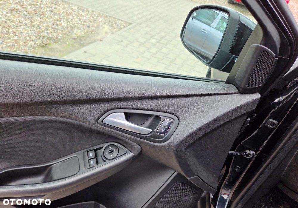 Ford Focus - 11