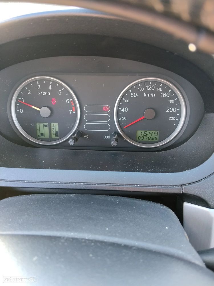 Ford Fiesta 1.25 Ghia - 6