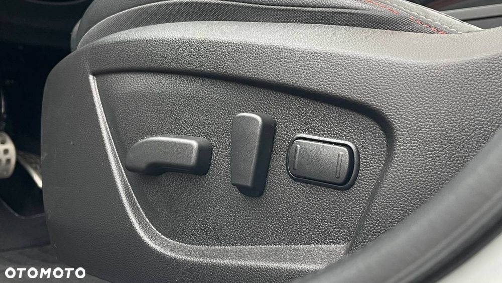 Renault Arkana E-TECH 145 R.S.LINE - 18