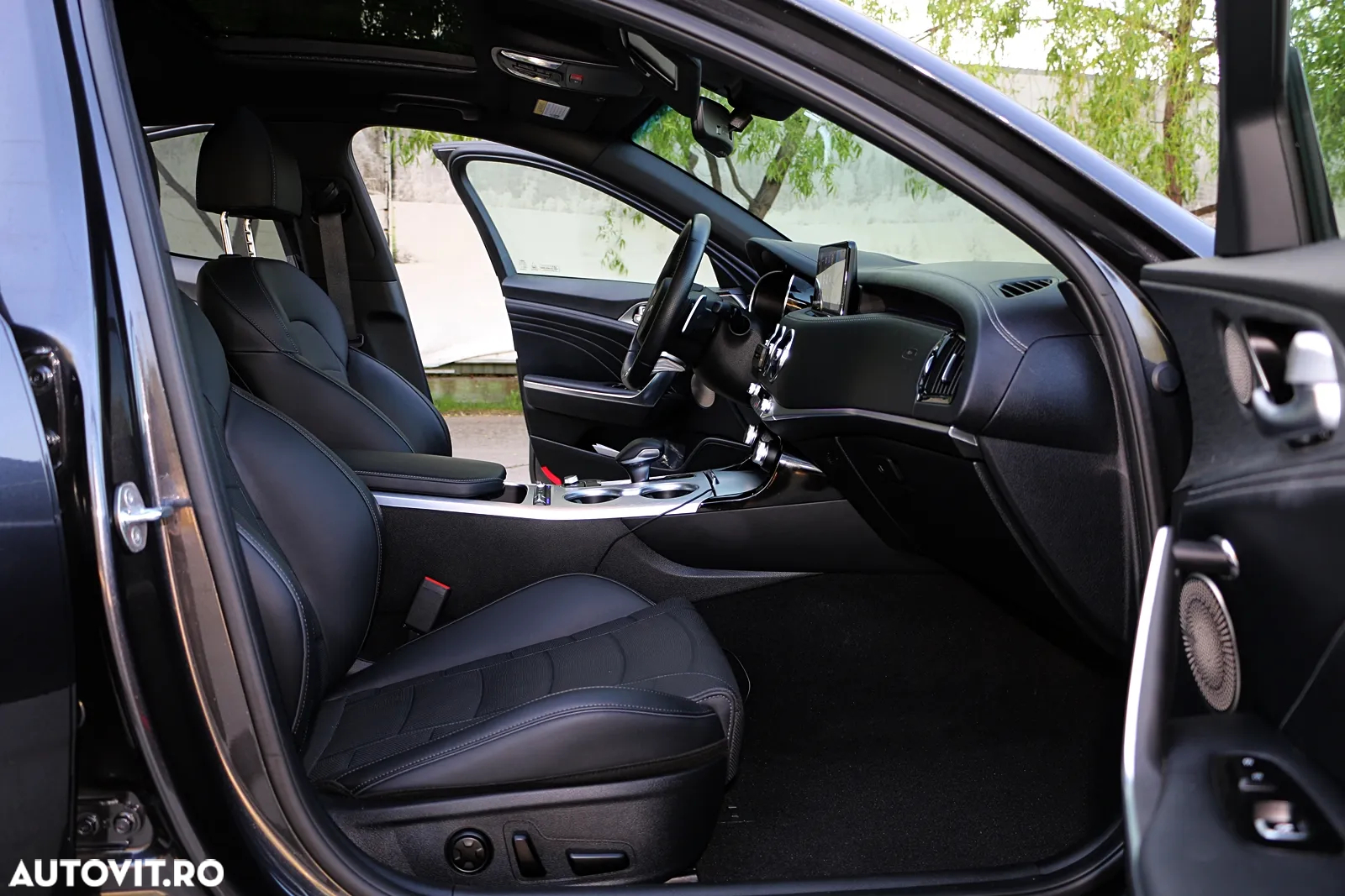 Kia Stinger 3.3 T-GDI AWD GT - 14