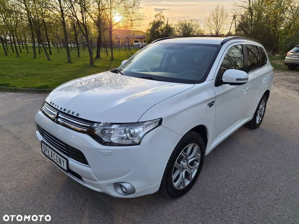 Mitsubishi Outlander - 10