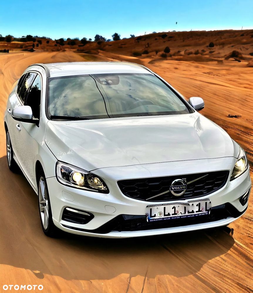 Volvo V60 Cross Country D4 AWD Geartronic - 1