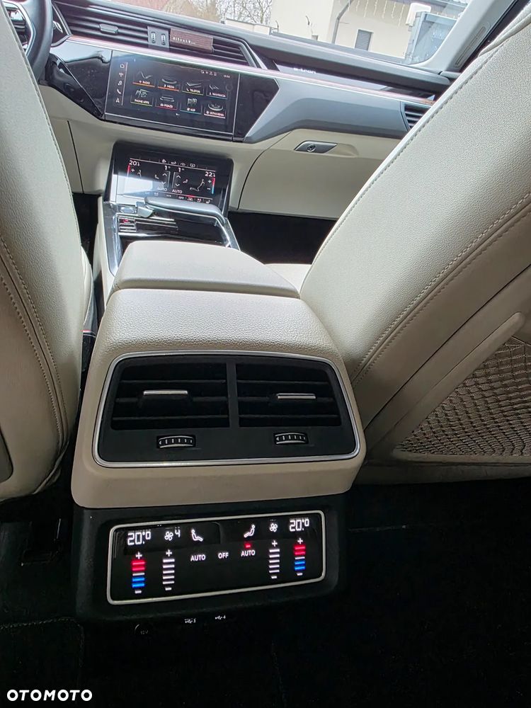 Audi e-tron 55 Quattro - 18