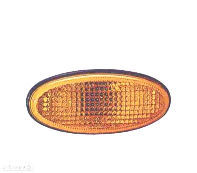 PISCAS LATERAIS NISSAN NAVARA PICK-UP 720 02-05 SERENA 92-96 VANETTE CARGO 95- - 1