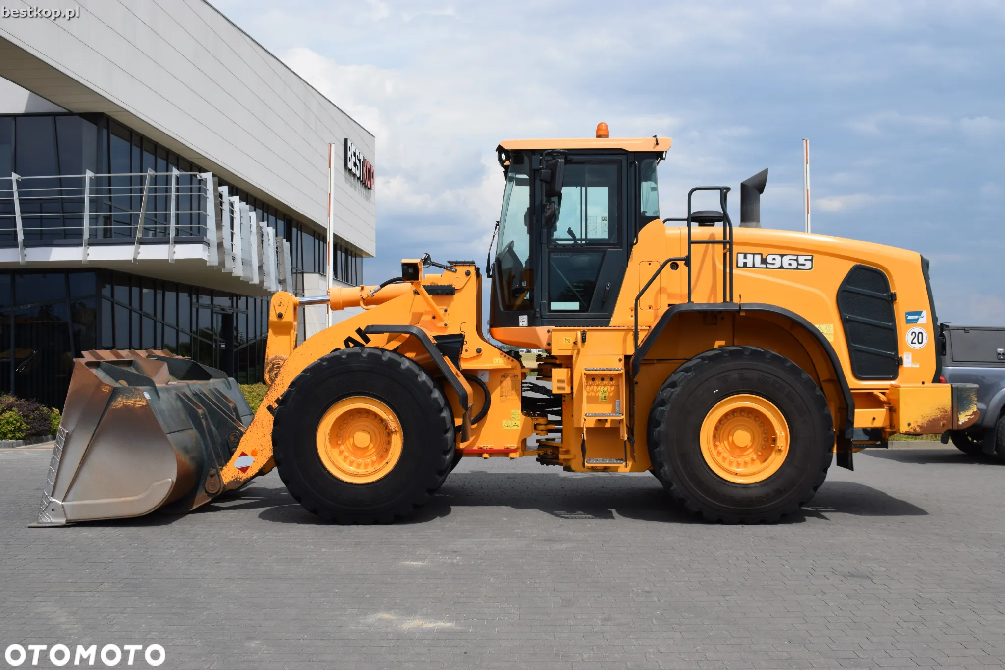 Hyundai HL965 - 10