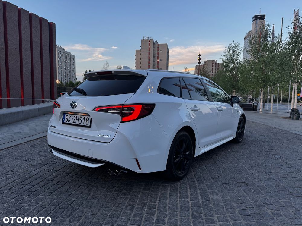 Toyota Corolla 2.0 Hybrid Executive - 7