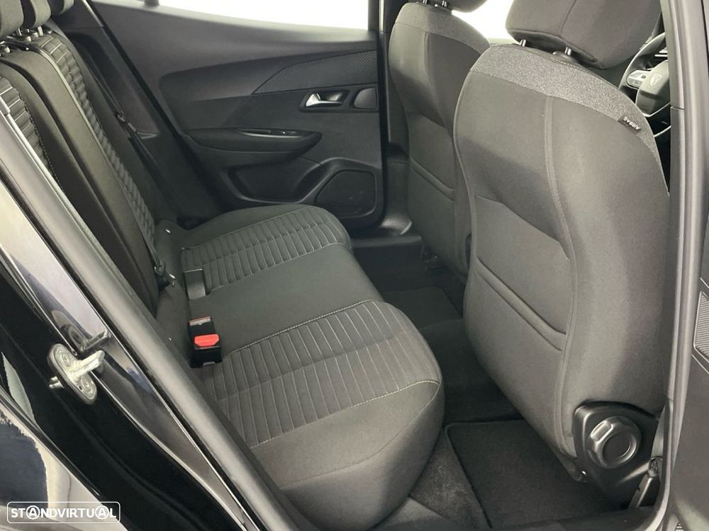 Peugeot 2008 1.2 PureTech Active - 23