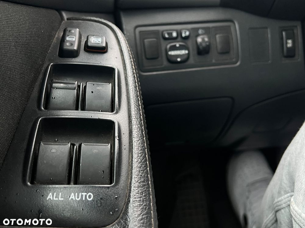 Toyota Avensis 2.0 D-4D - 7