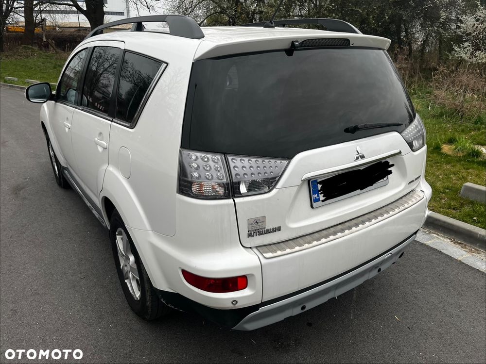 Mitsubishi Outlander 2.2 DID Intense + EU5 - 4