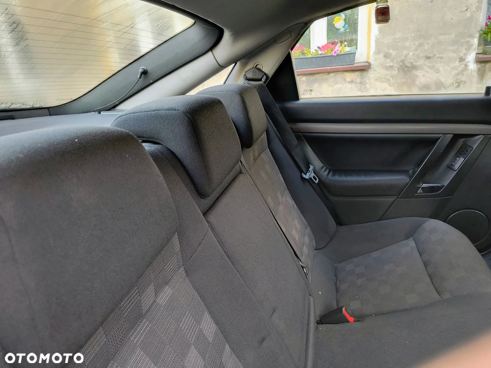 Opel Vectra 1.9 CDTI - 4