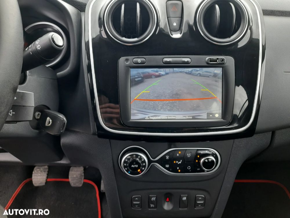 Dacia Sandero Stepway TCe 90 (S&S) Celebration - 11