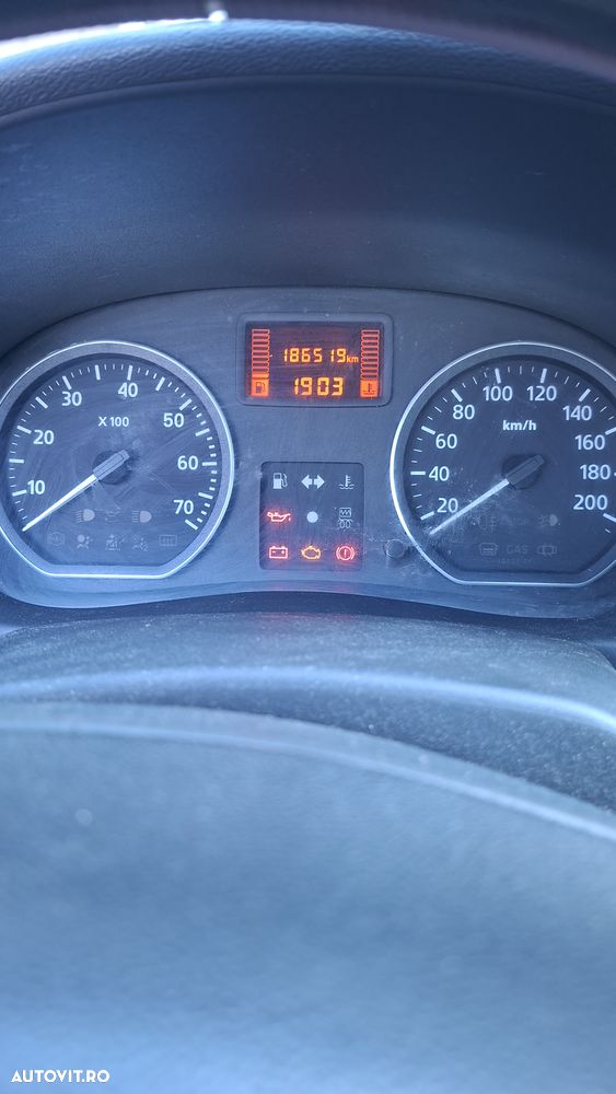 Dacia Logan 1.6 MPI Preference - 10