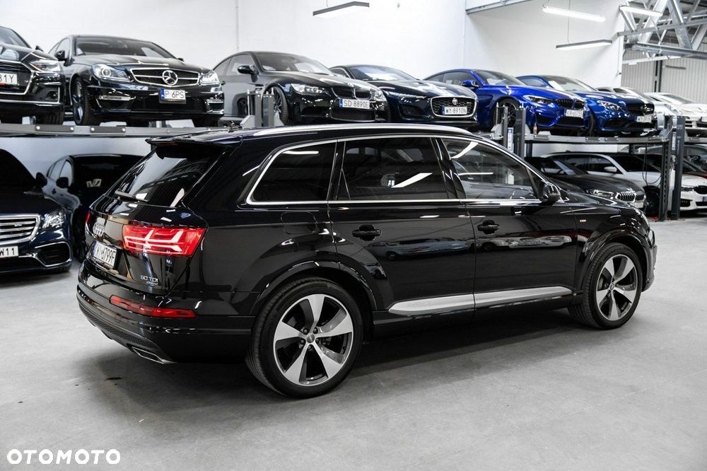 Audi Q7 - 10