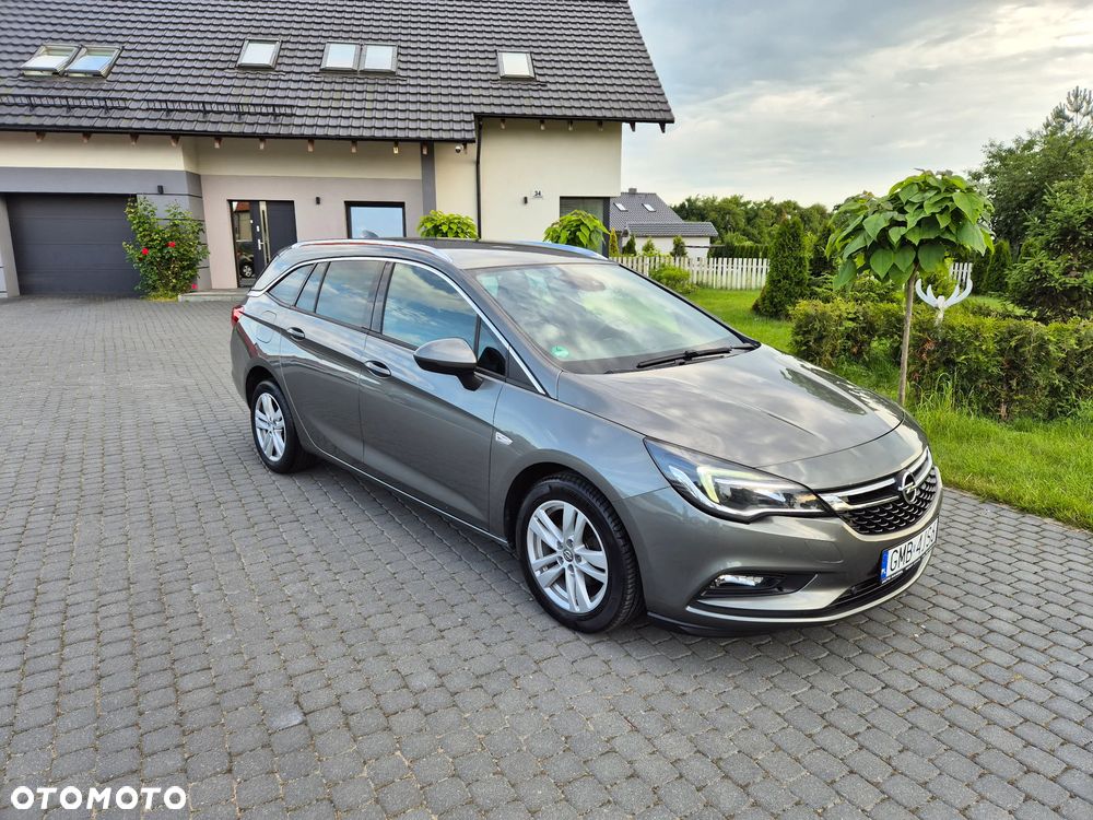Opel Astra 1.6 D (CDTI) Start/Stop Sports Tourer Dynamic - 11