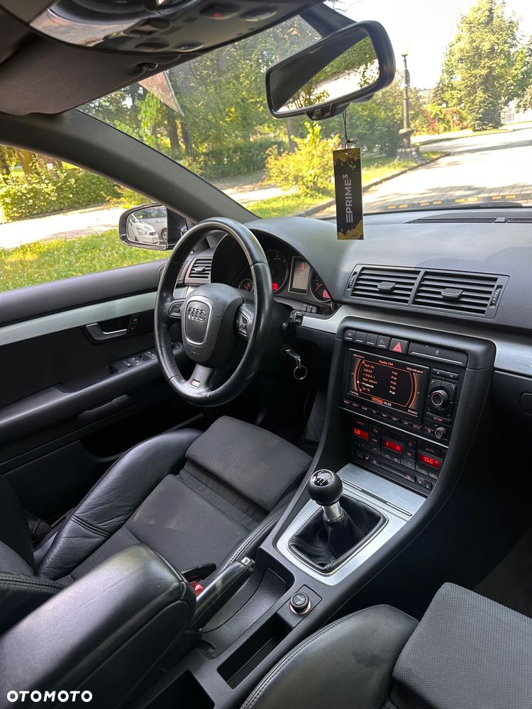 Audi A4 Avant - 28