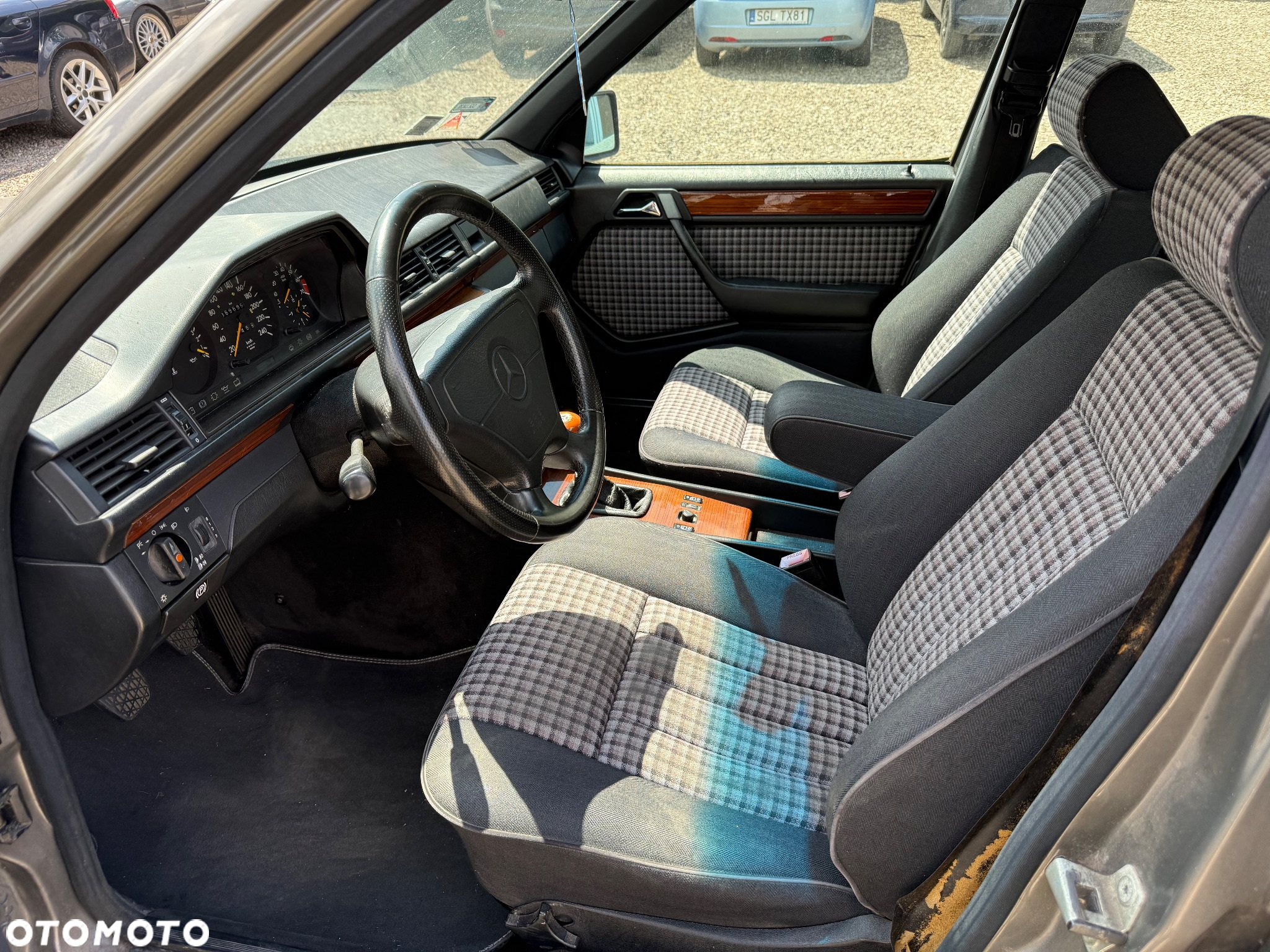 Mercedes-Benz W124 (1984-1993) - 9