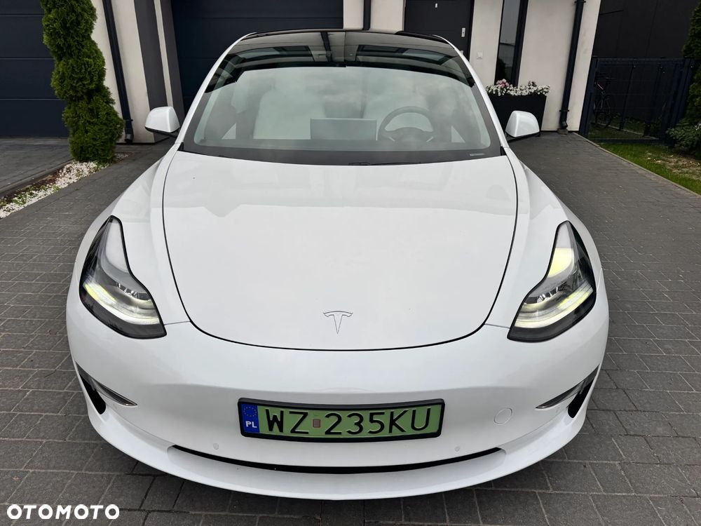 Tesla Model 3 - 2
